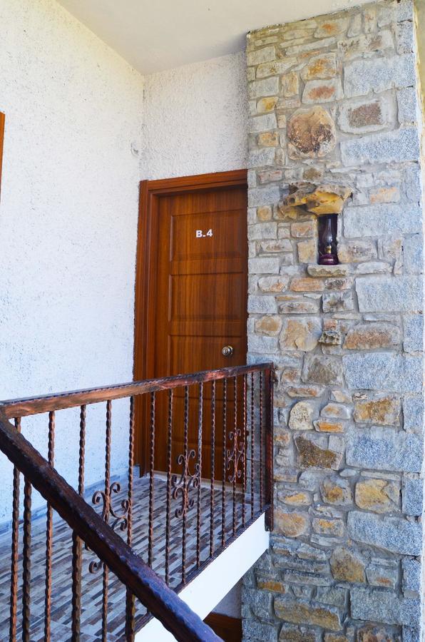 Laz Koyu Pansiyon Gokceada Exterior photo